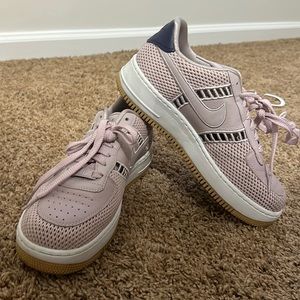 Nike Air Force 1 Upstep SI